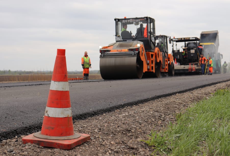 В Ярославской области стартовали дорожные работы по нацпроекту